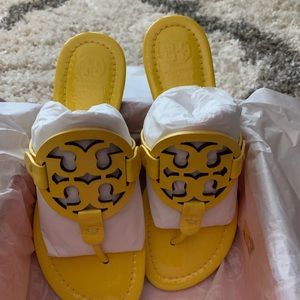 Tory Burch Miller Sandal size 5.5 in Limone